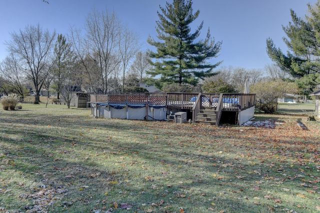 8950 Marquette Street, St. John, IN 46373