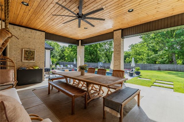 4351 Saint Albans Street, Springdale, AR 72764
