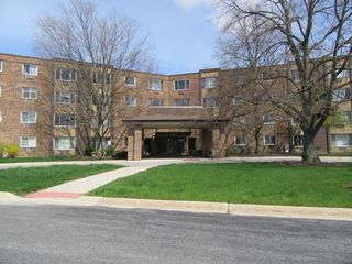 1375 Rebecca Drive 315, Hoffman Estates, IL 60169