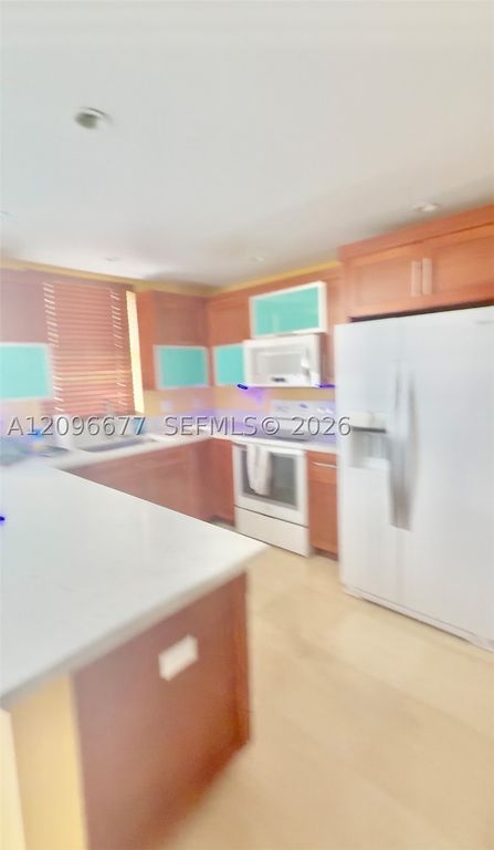 Image 10 of property listing at 2039 NE 123rd St, North Miami, FL 33181