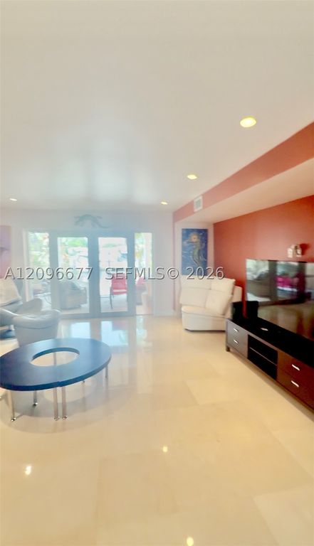 Image 15 of property listing at 2039 NE 123rd St, North Miami, FL 33181