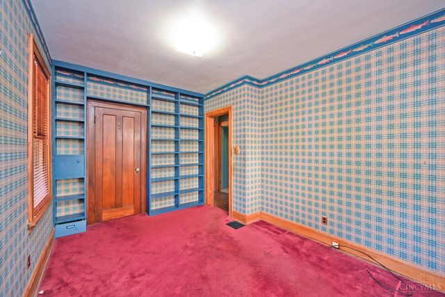 1039 Richwood Avenue, Cincinnati, OH 45208