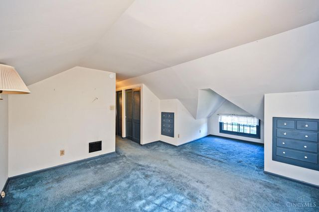 1039 Richwood Avenue, Cincinnati, OH 45208