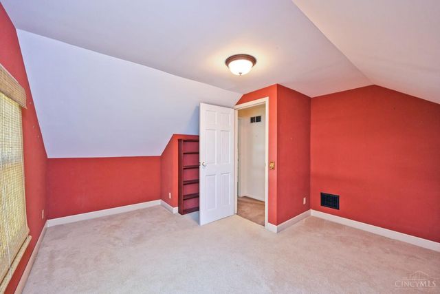 1039 Richwood Avenue, Cincinnati, OH 45208
