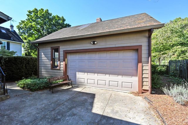 1039 Richwood Avenue, Cincinnati, OH 45208