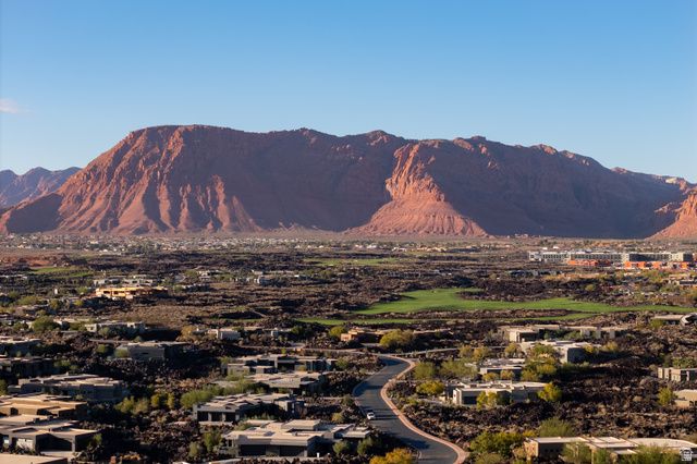 2629 W SHOSHONI TRL, St. George, UT 84770