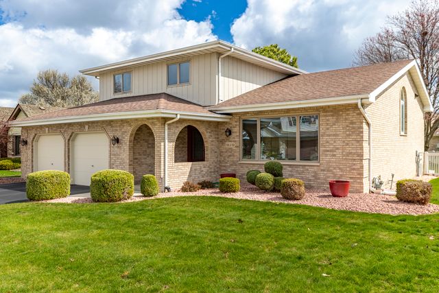 18319 Holland Road, Lansing, IL 60438