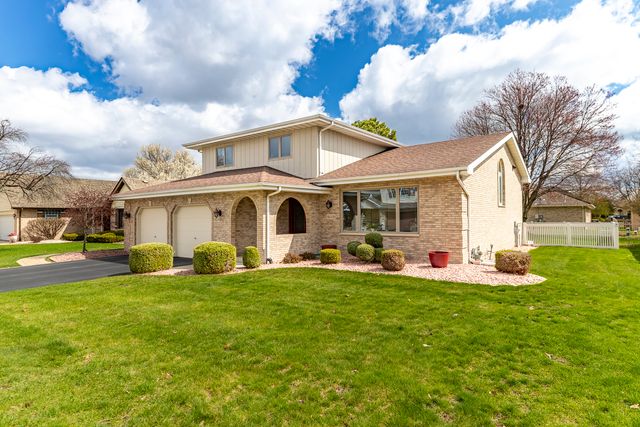 18319 Holland Road, Lansing, IL 60438