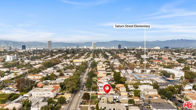 1558 Hauser Boulevard, Los Angeles, CA 90019