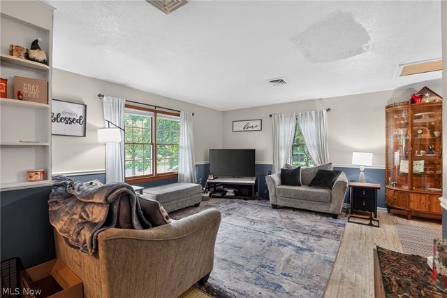 825 Damon Drive, Medina, OH 44256