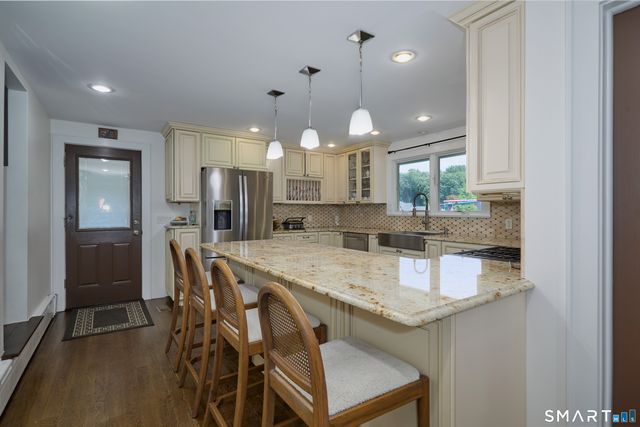 1374 Huntington Turnpike, Trumbull, CT 06611