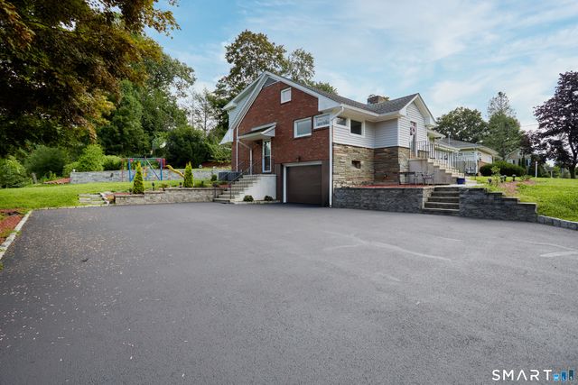 1374 Huntington Turnpike, Trumbull, CT 06611