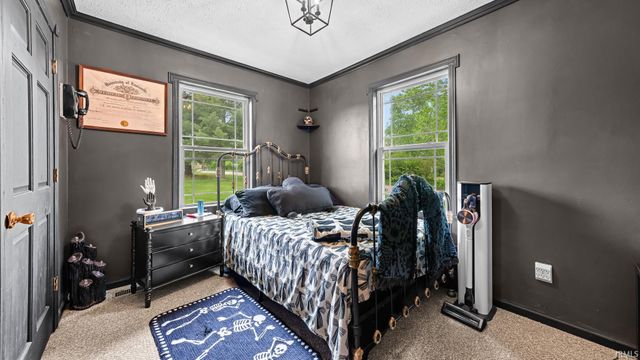 2713 U ST, Bedford, IN 47421