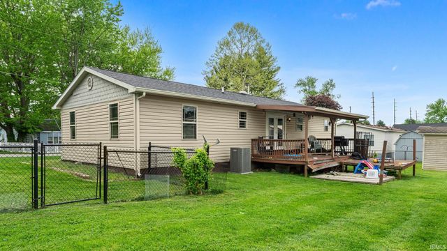 2713 U ST, Bedford, IN 47421