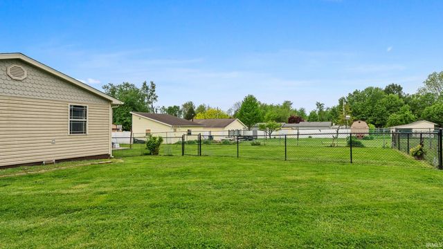 2713 U ST, Bedford, IN 47421