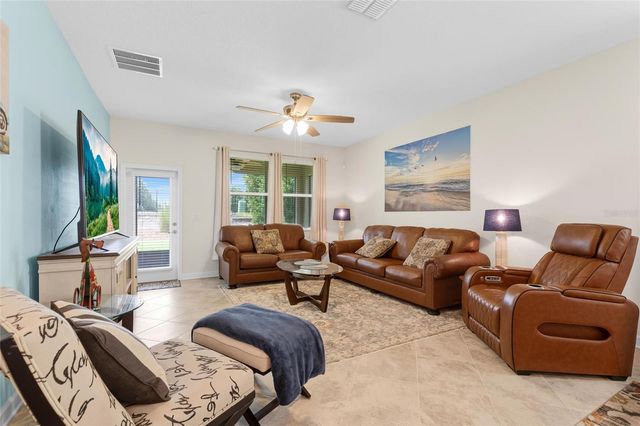 1045 BLACKWOLF RUN RD, Davenport, FL 33896