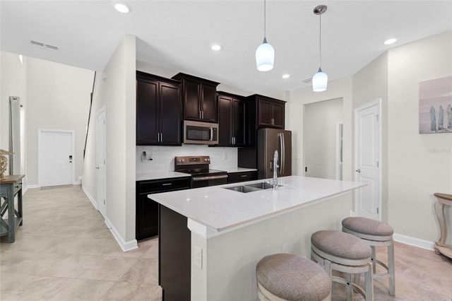 1045 BLACKWOLF RUN RD, Davenport, FL 33896