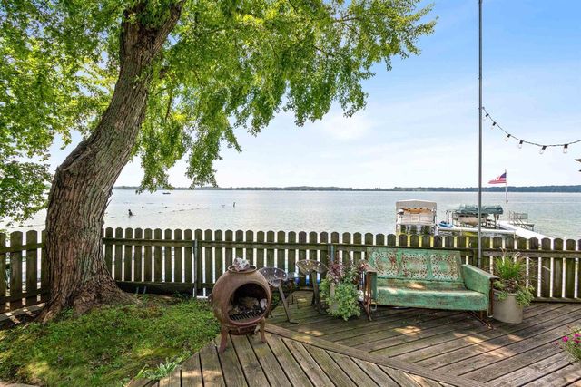 123 S Ferry Drive, Lake Mills, WI 53551