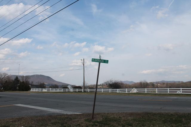 475 Elden AVE, Roanoke, VA 24019