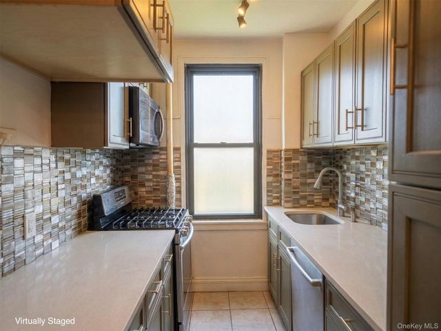 9822 63rd Drive 2C, Rego Park, NY 11374