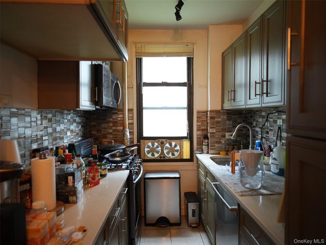 9822 63rd Drive 2C, Rego Park, NY 11374