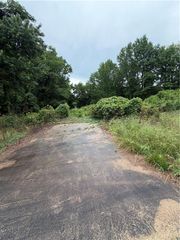 2936 Bridge Drive, Gainesville, GA 30506