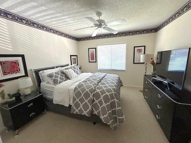 10415 S Circle Lake Drive 201, Boynton Beach, FL 33437