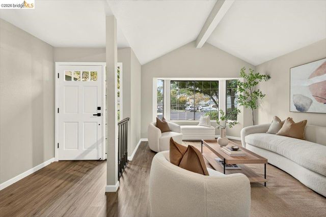 29 Captains Dr, Alameda, CA 94502