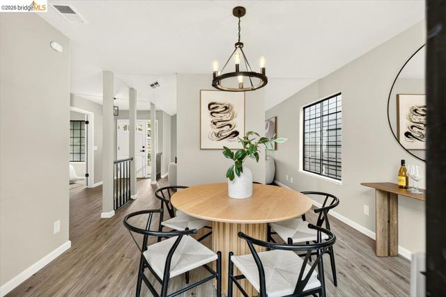 29 Captains Dr, Alameda, CA 94502