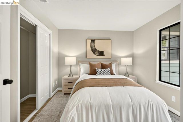29 Captains Dr, Alameda, CA 94502