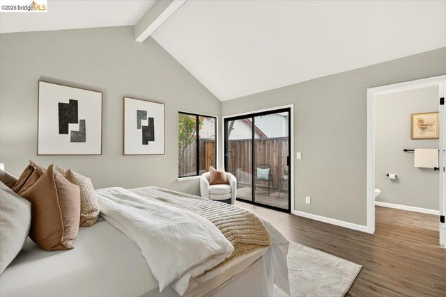 29 Captains Dr, Alameda, CA 94502