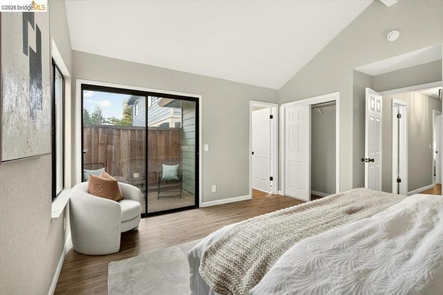 29 Captains Dr, Alameda, CA 94502