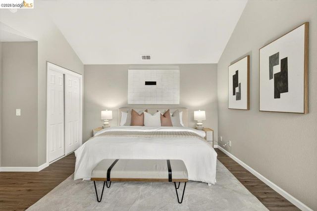 29 Captains Dr, Alameda, CA 94502