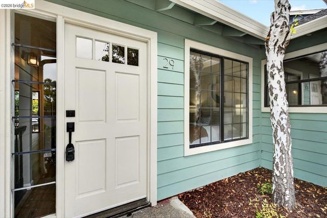 29 Captains Dr, Alameda, CA 94502