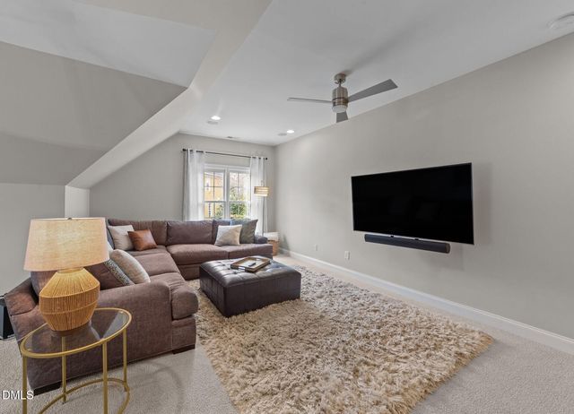 3609 Knollcreek Drive, Apex, NC 27539