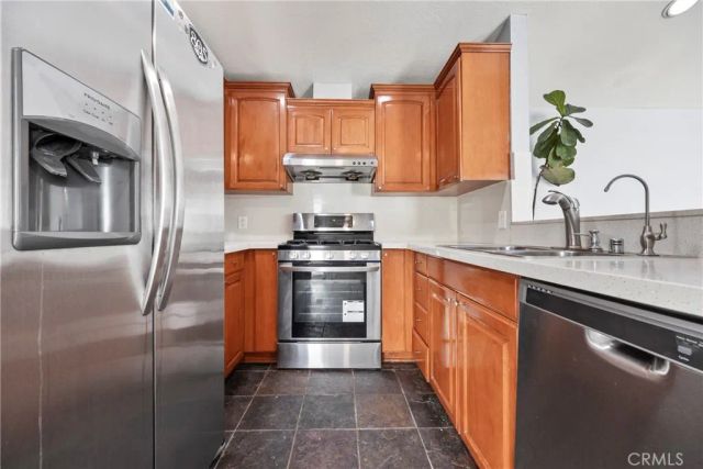 1552 Club Drive, Pomona, CA 91768