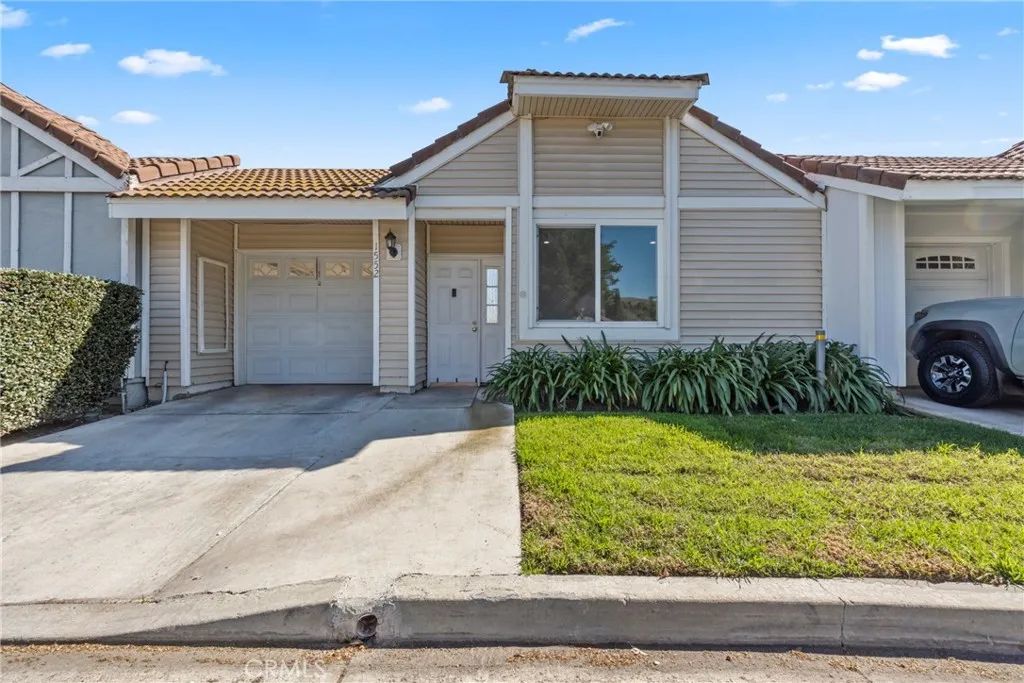 1552 Club Drive, Pomona, CA 91768