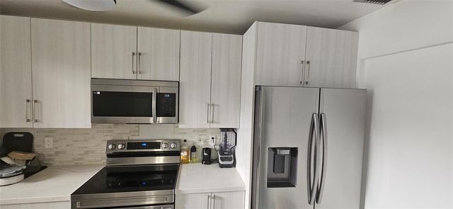 2262 Discovery Circle, Deerfield Beach, FL 33442