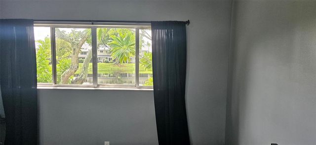2262 Discovery Circle, Deerfield Beach, FL 33442