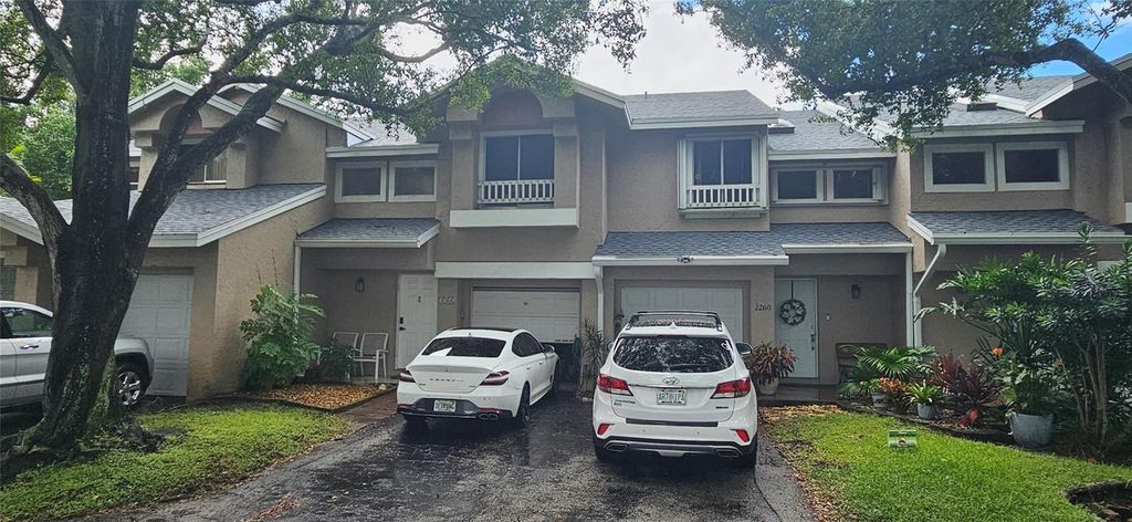 2262 Discovery Circle, Deerfield Beach, FL 33442