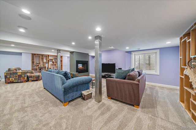 2825 Akron Street, Denver, CO 80238