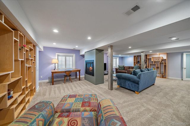 2825 Akron Street, Denver, CO 80238
