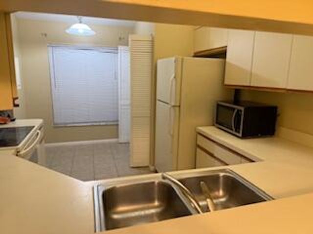 6531 SE Federal Highway H1-201, Stuart, FL 34997
