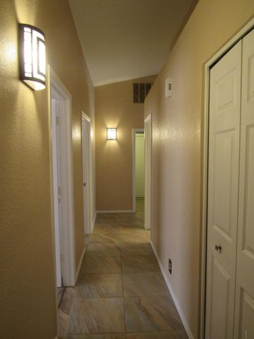 853 E Constitution Drive, Chandler, AZ 85225