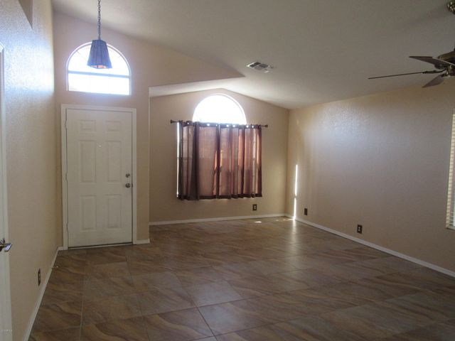 853 E Constitution Drive, Chandler, AZ 85225
