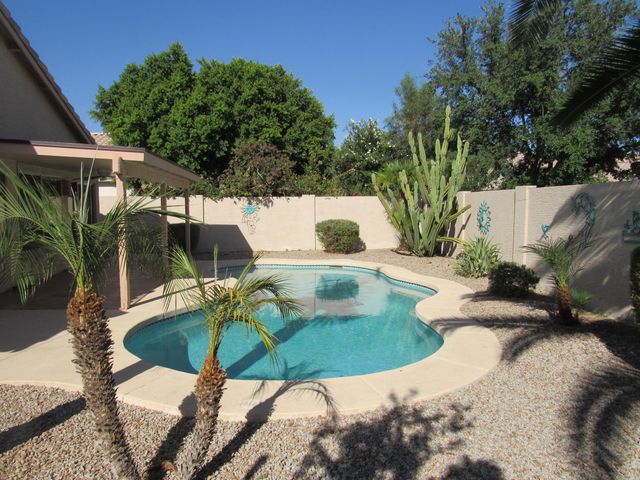 853 E Constitution Drive, Chandler, AZ 85225