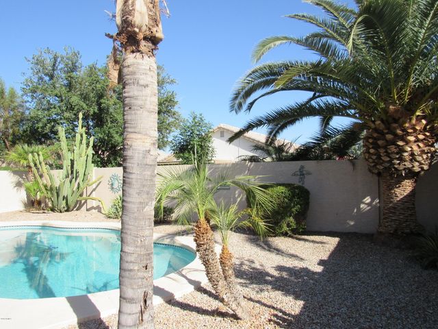 853 E Constitution Drive, Chandler, AZ 85225
