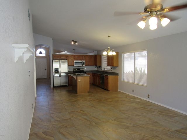853 E Constitution Drive, Chandler, AZ 85225