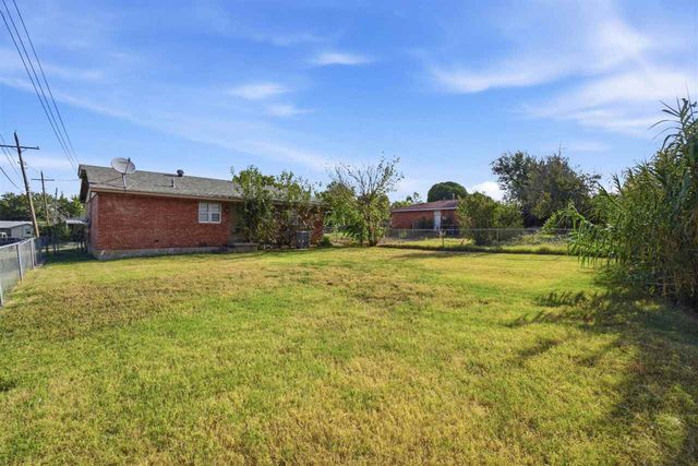4320 NW Pollard Ave, Lawton, OK 73505