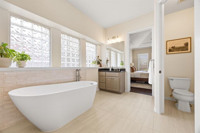 2603 Hendricks Lakes Drive, Spring, TX 77388